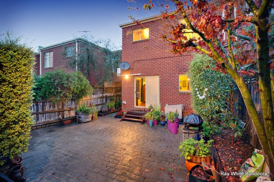18 Westwood Drive, MILL PARK VIC 3082, Mill Park - Thumbnail 8