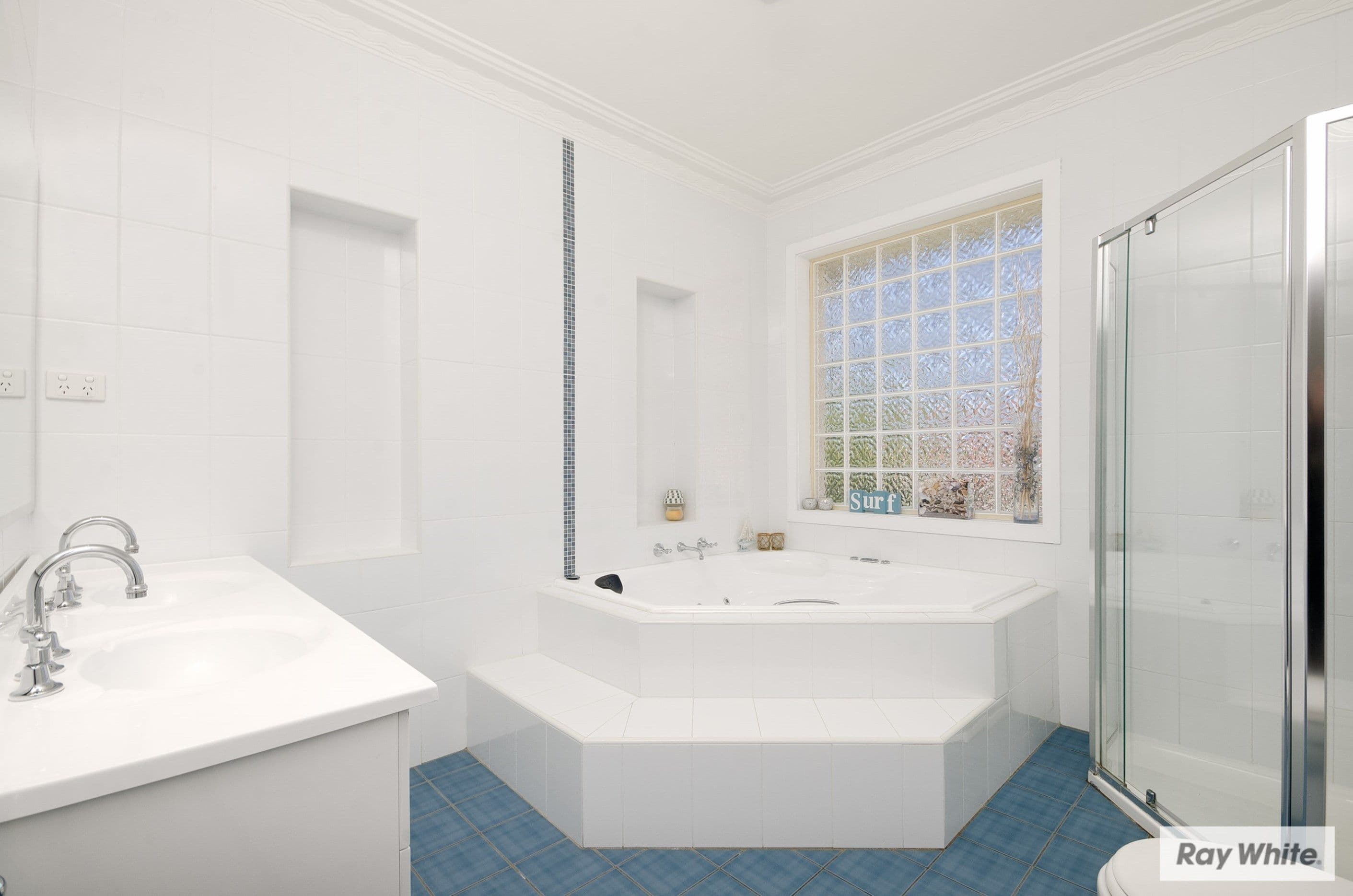 34 Thurston Crescent, CORRIMAL NSW 2518, Corrimal - Thumbnail 3