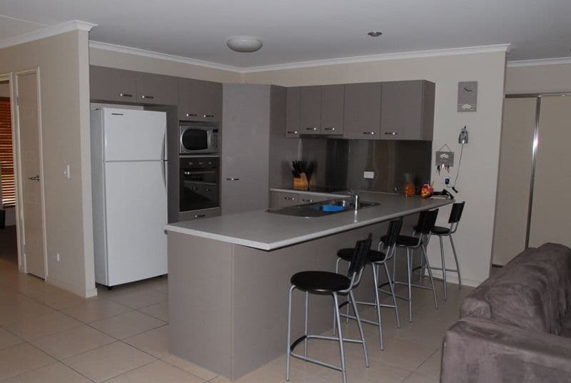 35 Cullen Drive, LITTLE MOUNTAIN QLD 4551, Little Mountain - Thumbnail 3