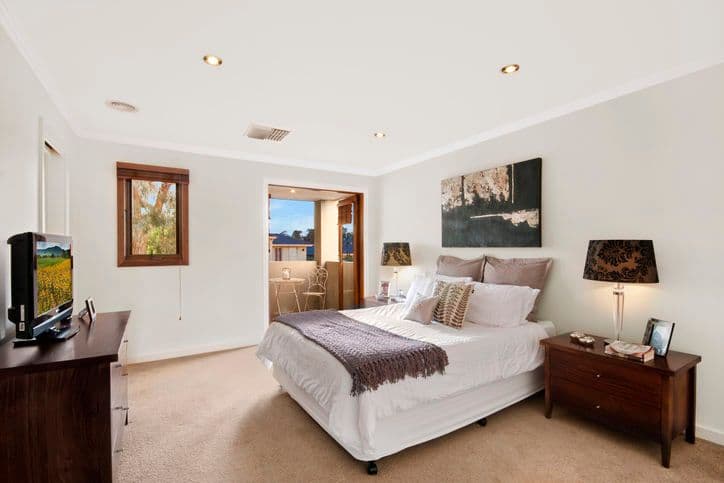 1 Tusanne Place, DONCASTER EAST VIC 3109, Doncaster East - Thumbnail 6