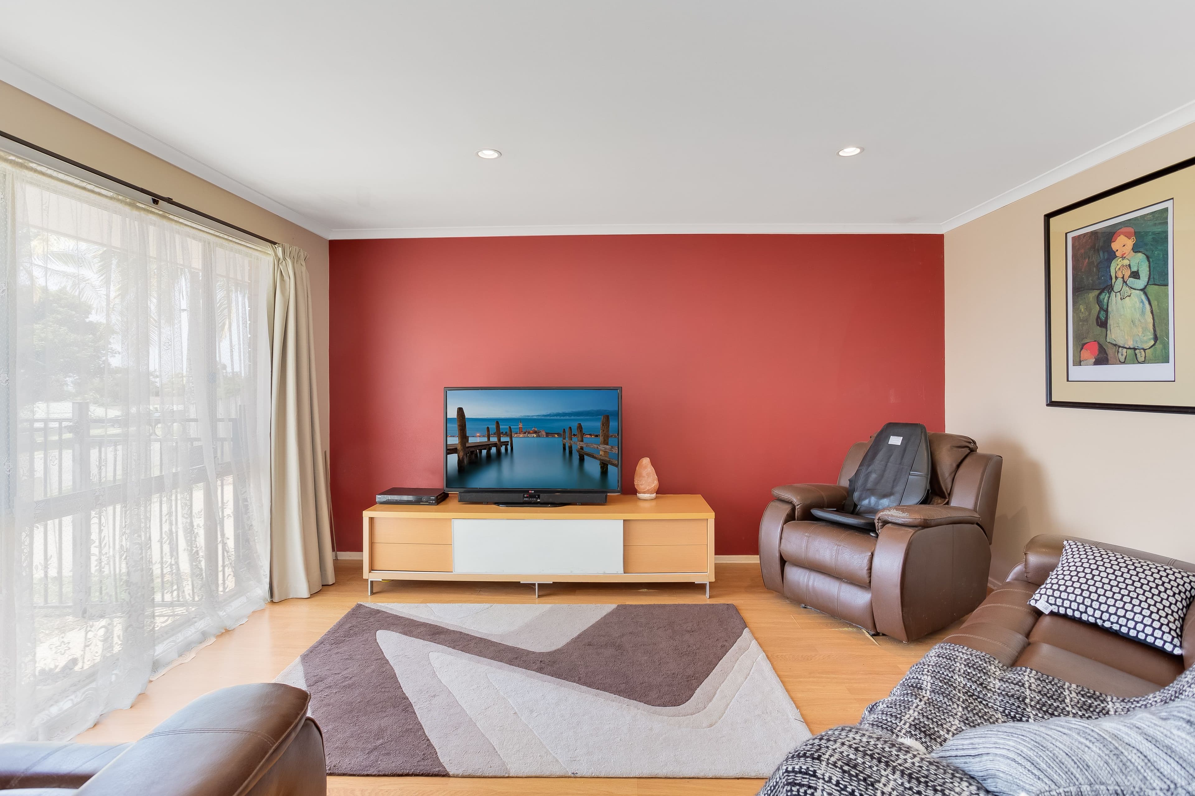 9 Manuka Road, Banora Point NSW 2486, Banora Point - Thumbnail 4