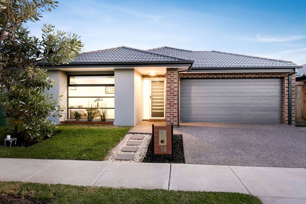 10 Austen Avenue, Officer VIC 3809, Officer - Image 1