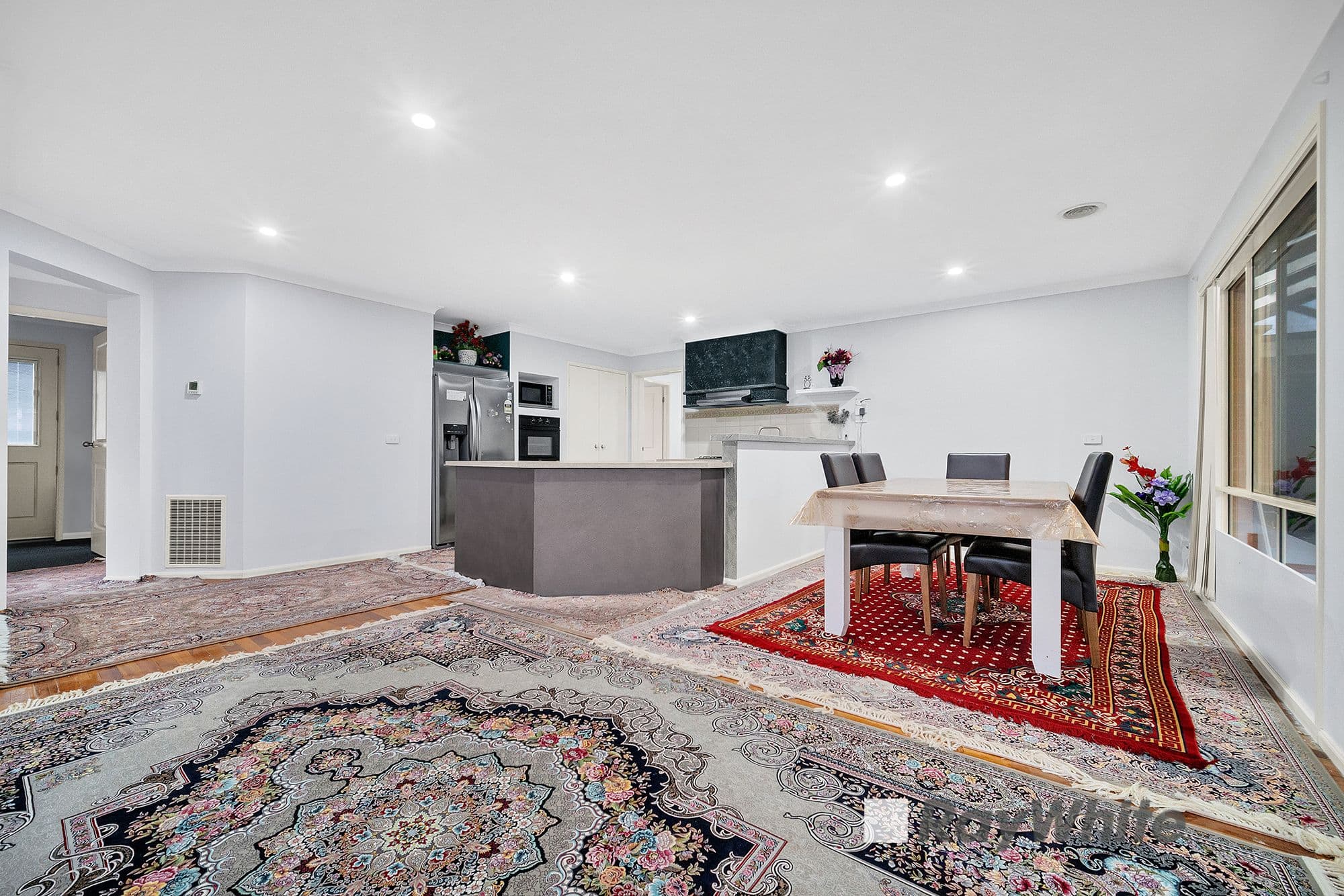 19 Menzies Close, Narre Warren South VIC 3805, Narre Warren South - Thumbnail 5
