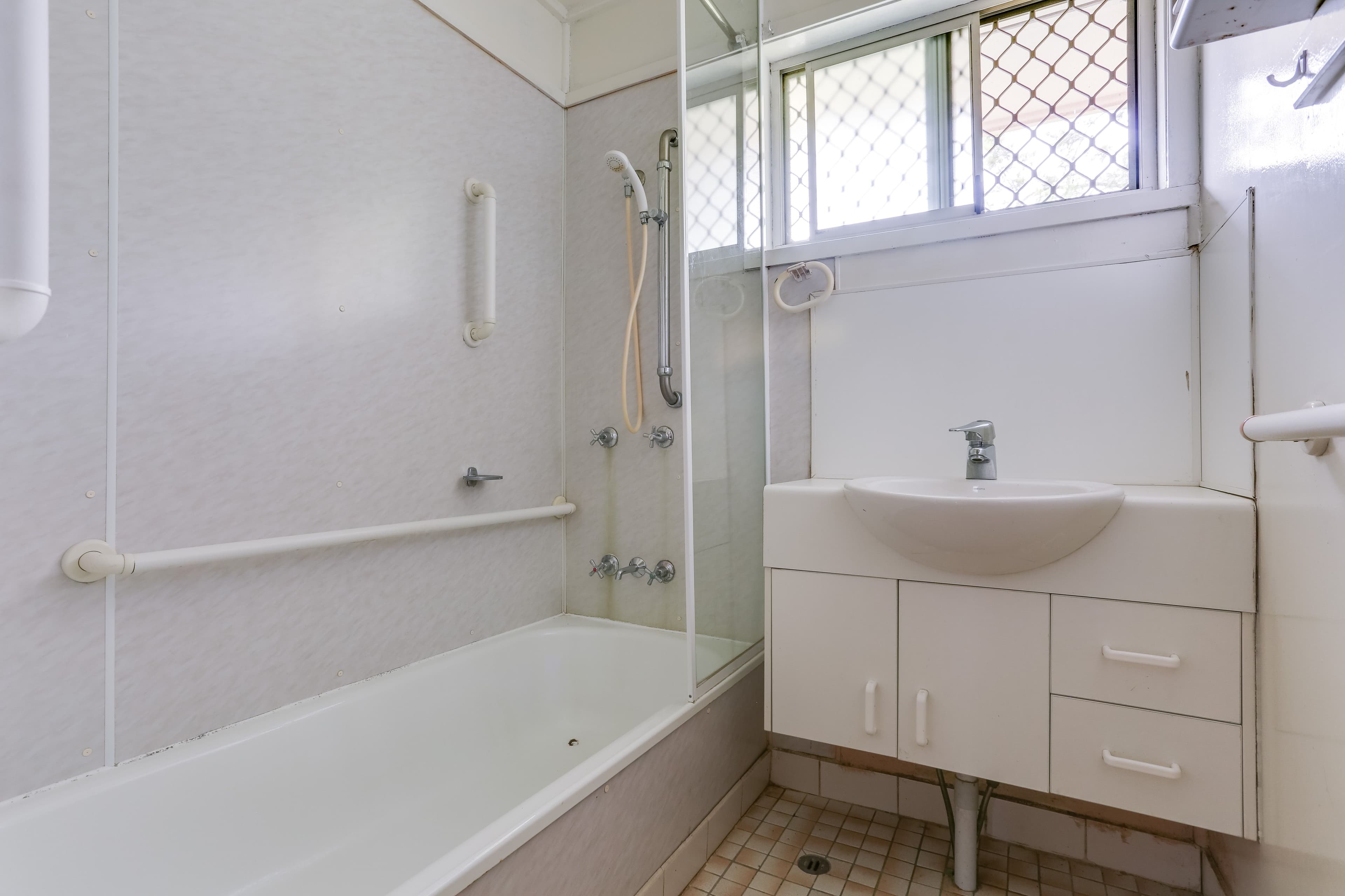 22 Southampton Road, Ellen Grove QLD 4078, Ellen Grove - Thumbnail 7