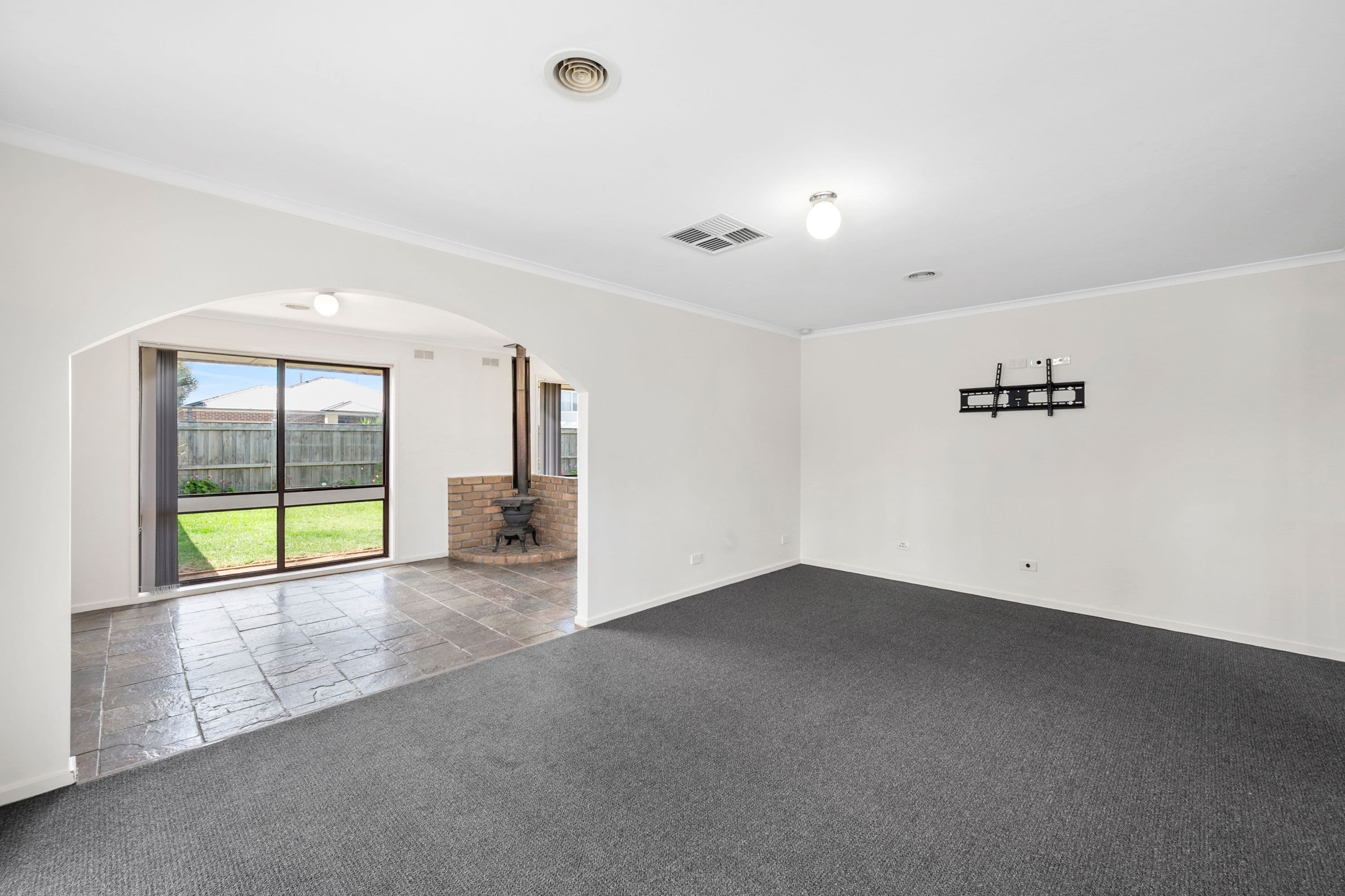 39 Altair Avenue, Lara VIC 3212, Lara - Thumbnail 2