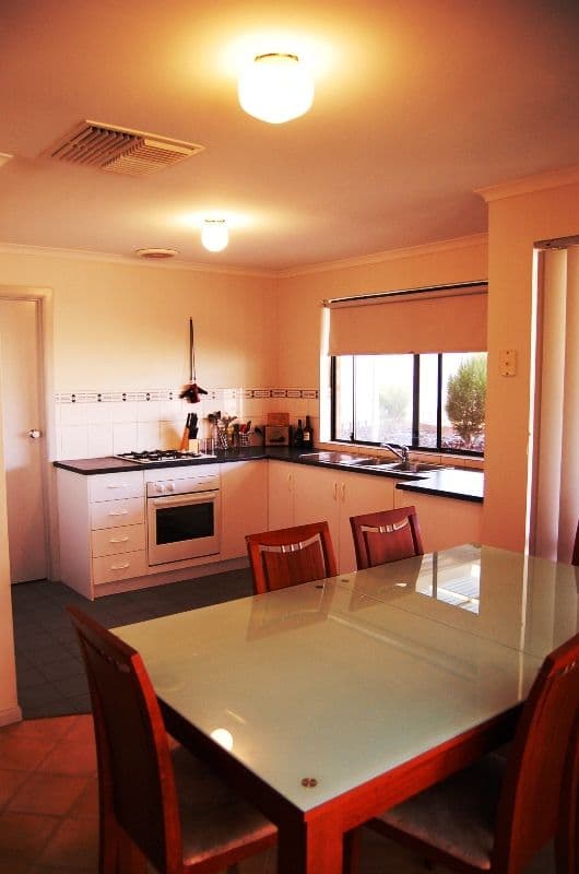 264 Kilaben Road, Kilaben Bay - Thumbnail 3