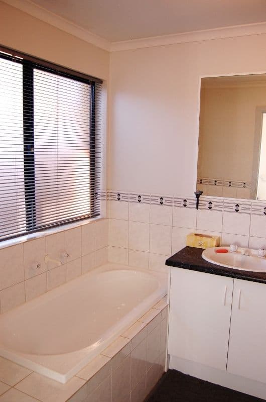 264 Kilaben Road, Kilaben Bay - Thumbnail 6