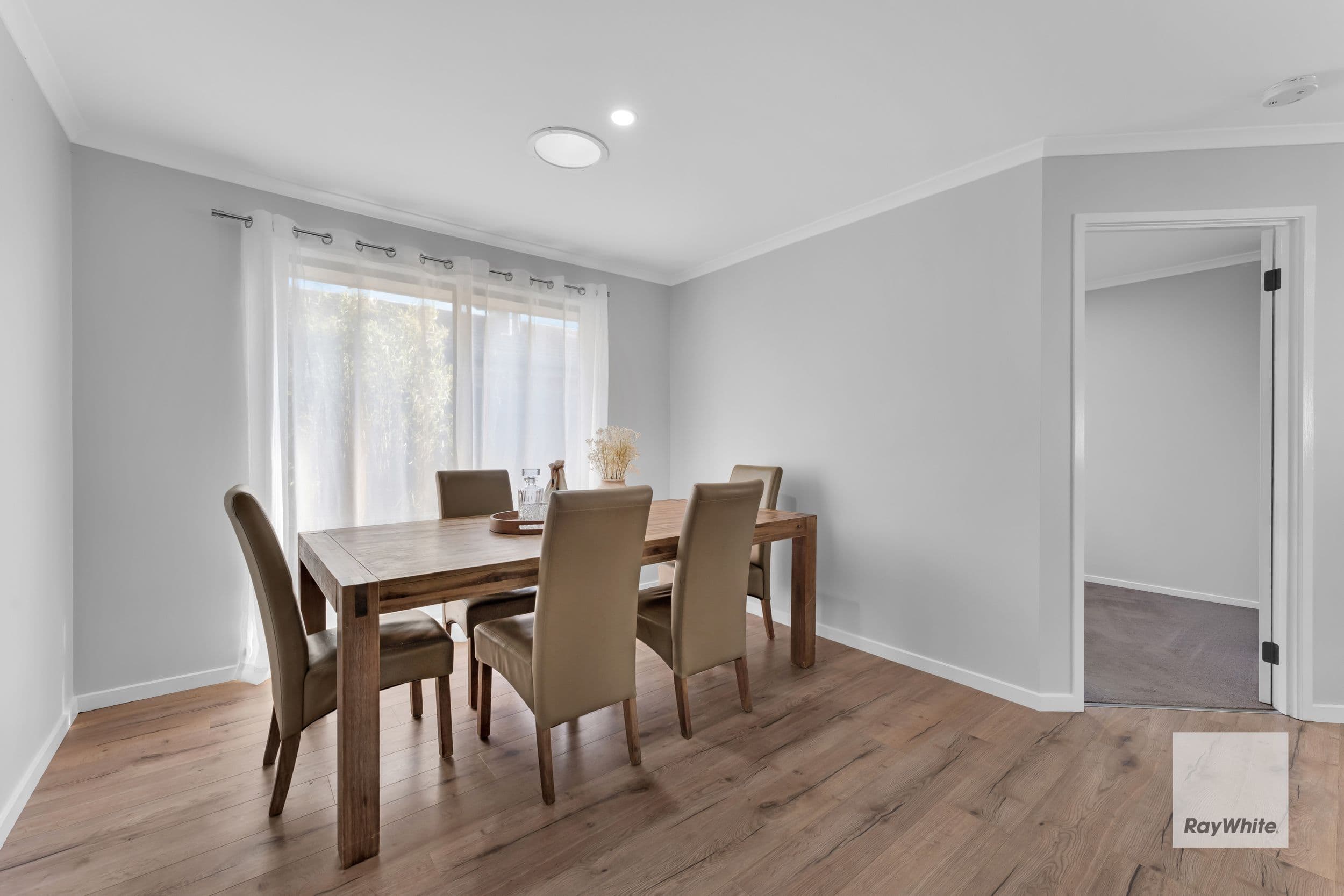 7 Silvana Way, Hillside VIC 3037, Hillside - Thumbnail 3
