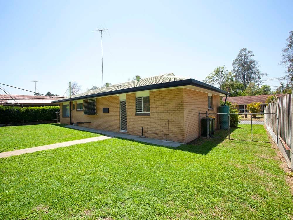 23 Dunstable Street, MACGREGOR QLD 4109, Macgregor - Thumbnail 2