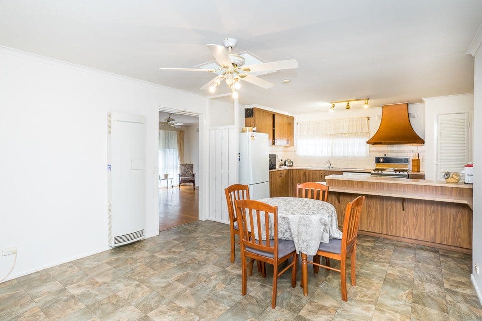 3 Leigh Street, Werribee VIC 3030, Werribee - Thumbnail 8