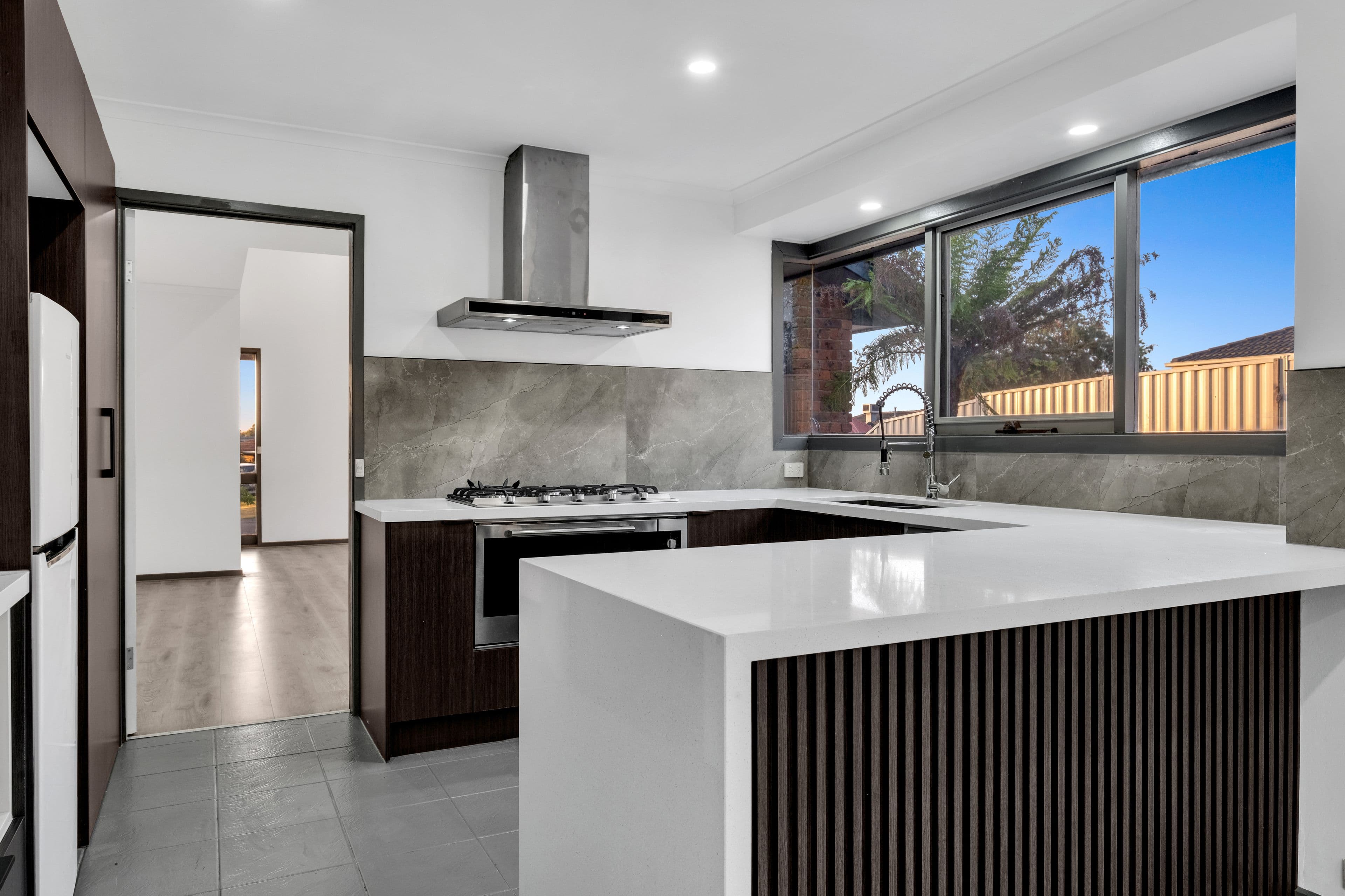 85 Lesdon Avenue, Cranbourne VIC 3977, Cranbourne - Thumbnail 6