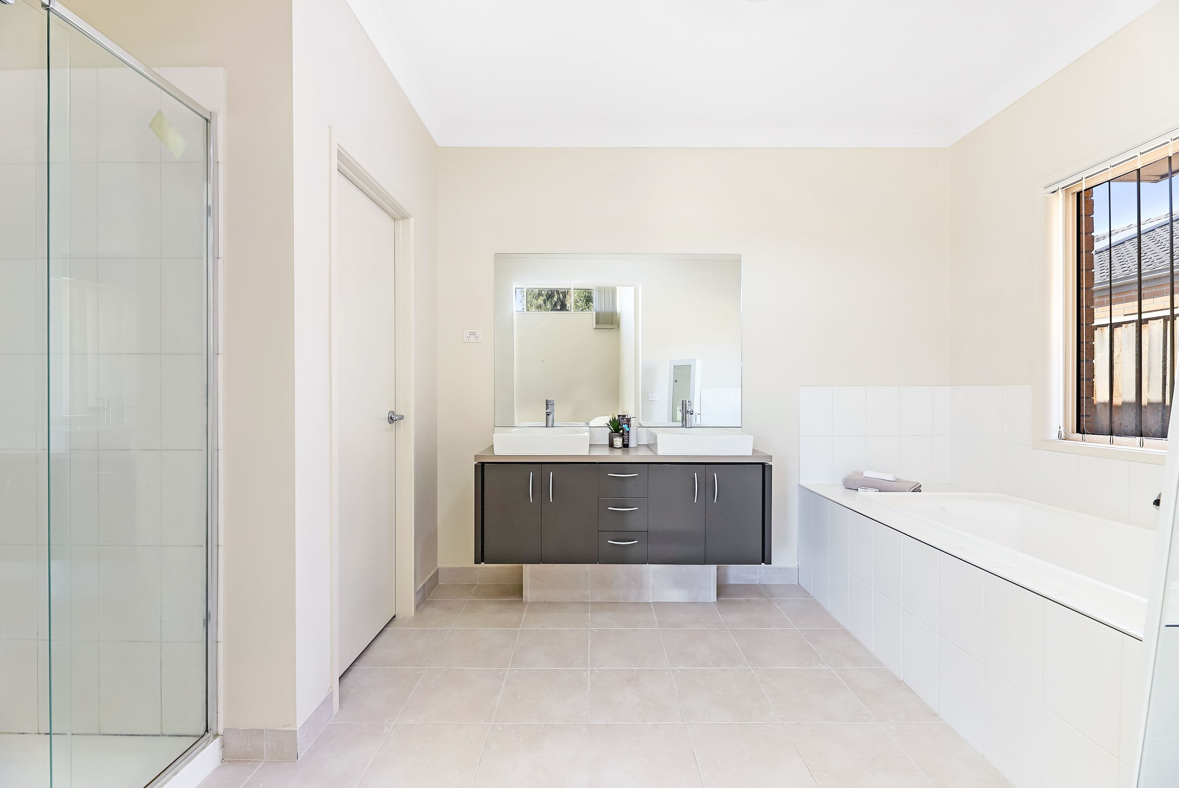 122 Gillwell Road, Lalor VIC 3075, Lalor - Thumbnail 5