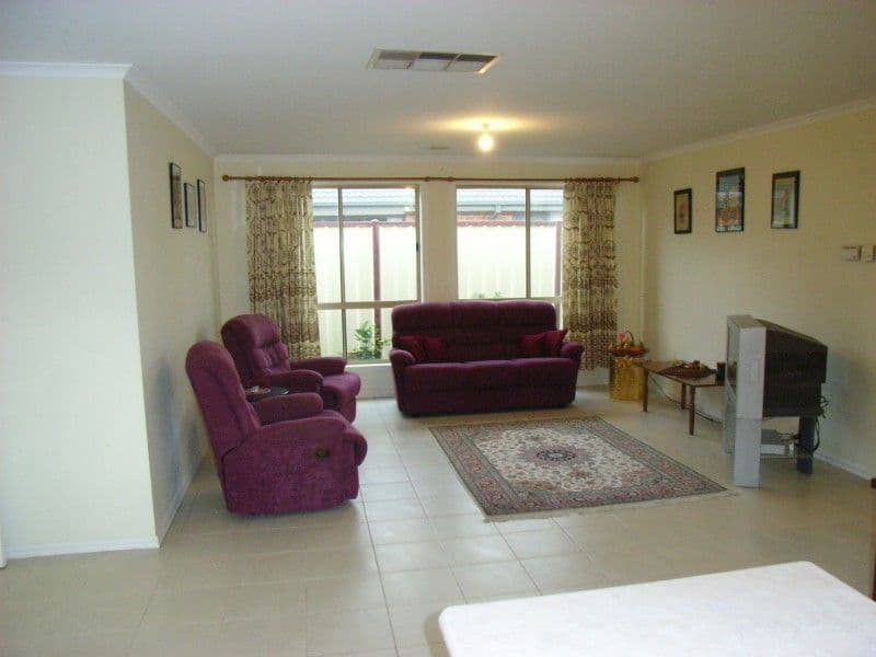 12 Tiffany Place, SYDENHAM VIC 3037, Sydenham - Thumbnail 5