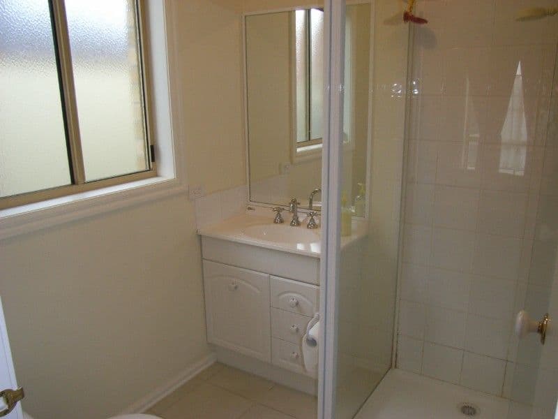 12 Tiffany Place, SYDENHAM VIC 3037, Sydenham - Thumbnail 8