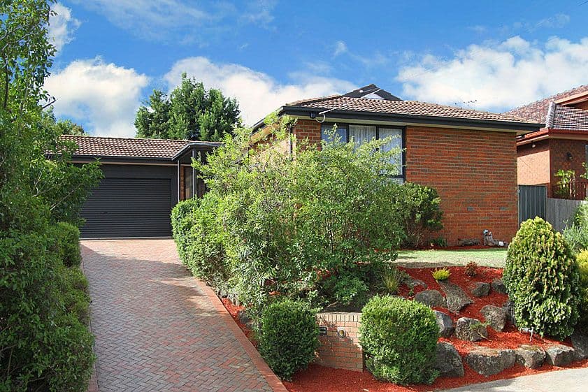 1 Atkins Avenue, WATSONIA NORTH VIC 3087, Watsonia North - Thumbnail 2
