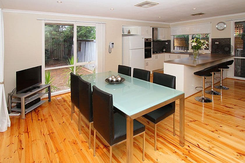 1 Atkins Avenue, WATSONIA NORTH VIC 3087, Watsonia North - Thumbnail 3