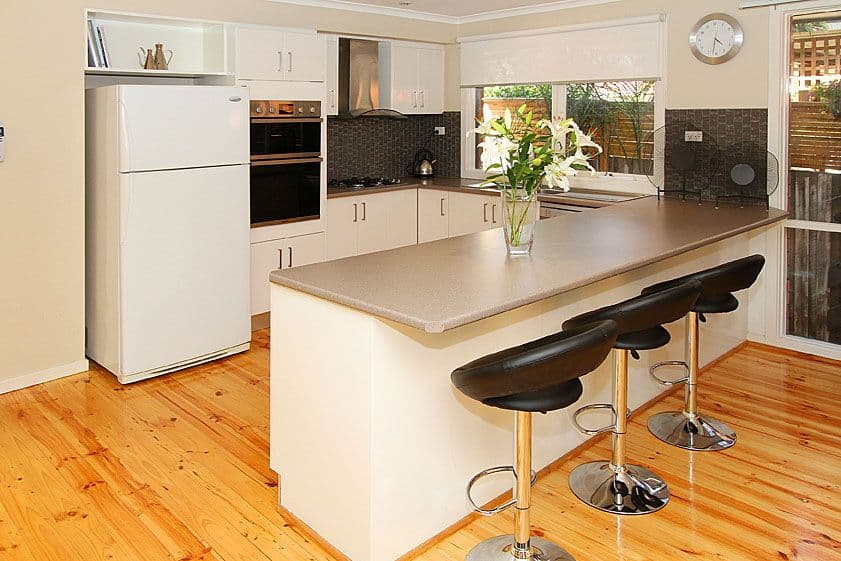 1 Atkins Avenue, WATSONIA NORTH VIC 3087, Watsonia North - Thumbnail 4