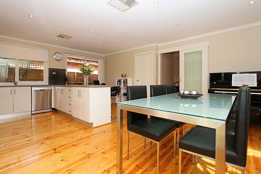 1 Atkins Avenue, WATSONIA NORTH VIC 3087, Watsonia North - Thumbnail 5