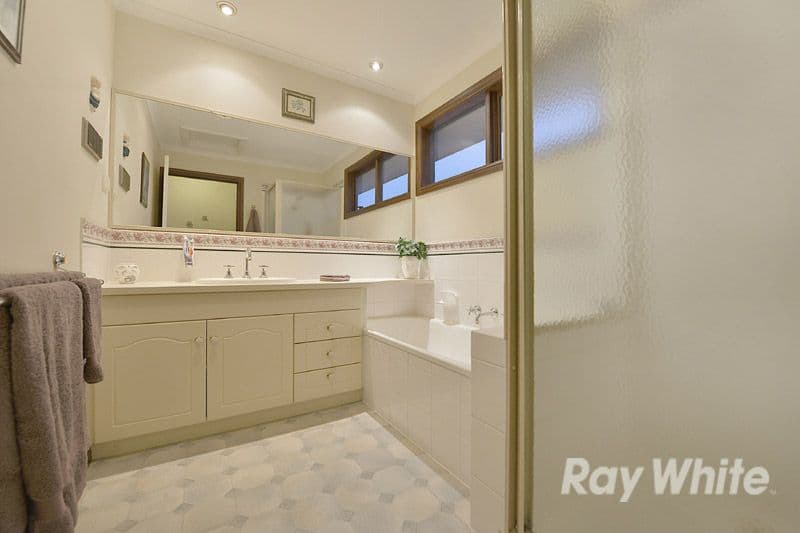 114 Marylyn Place, Cranbourne VIC 3977, Cranbourne - Thumbnail 6