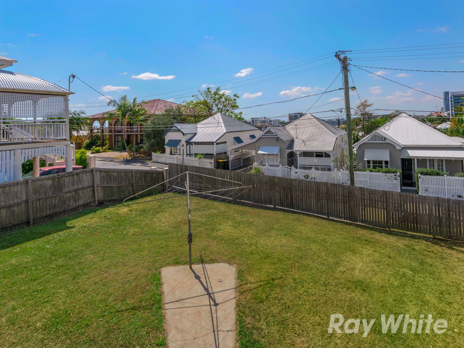 11 Hammond Street, Red Hill QLD 4059, Red Hill - Thumbnail 2