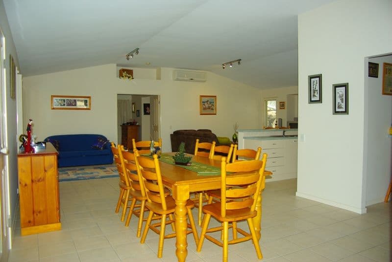 68 Sky Royal Terrace, BURLEIGH HEADS QLD 4220, Burleigh Heads - Thumbnail 4