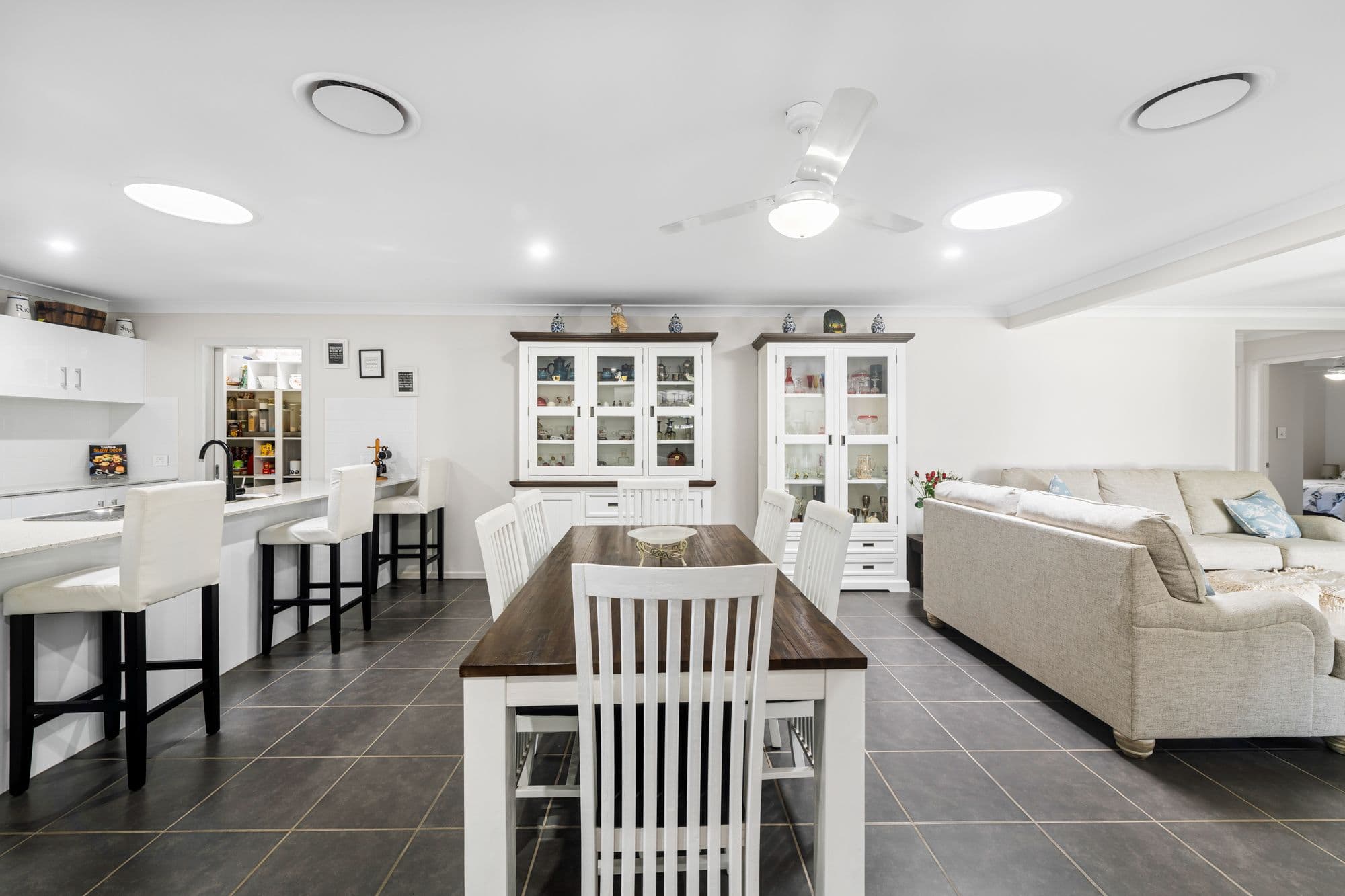 25 Pineview Drive, Beerwah QLD 4519, Beerwah - Thumbnail 7