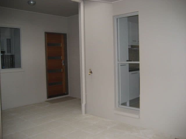 16  Broadmere Street, ANNERLEY QLD 4103, Annerley - Thumbnail 2