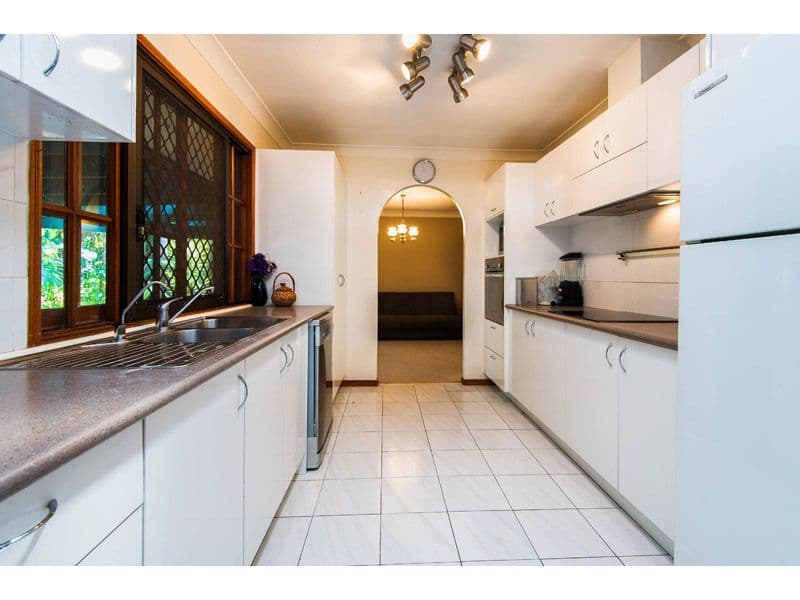 26 Wambaya Street, BELMONT QLD 4153, Belmont - Thumbnail 3