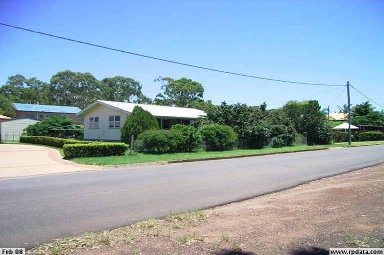 42 Esplanade, POINT VERNON QLD 4655, Point Vernon - Thumbnail 5