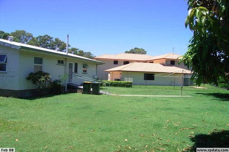 42 Esplanade, POINT VERNON QLD 4655, Point Vernon - Thumbnail 6