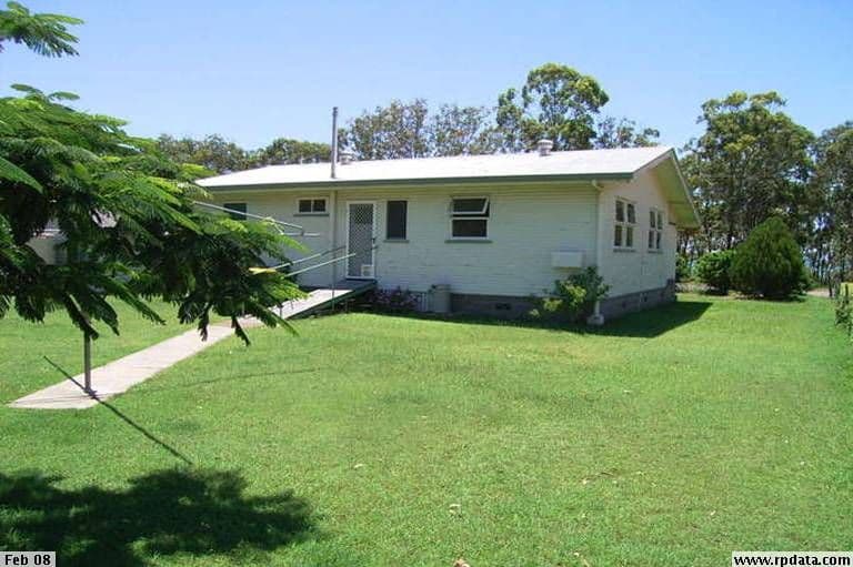 42 Esplanade, POINT VERNON QLD 4655, Point Vernon - Thumbnail 7