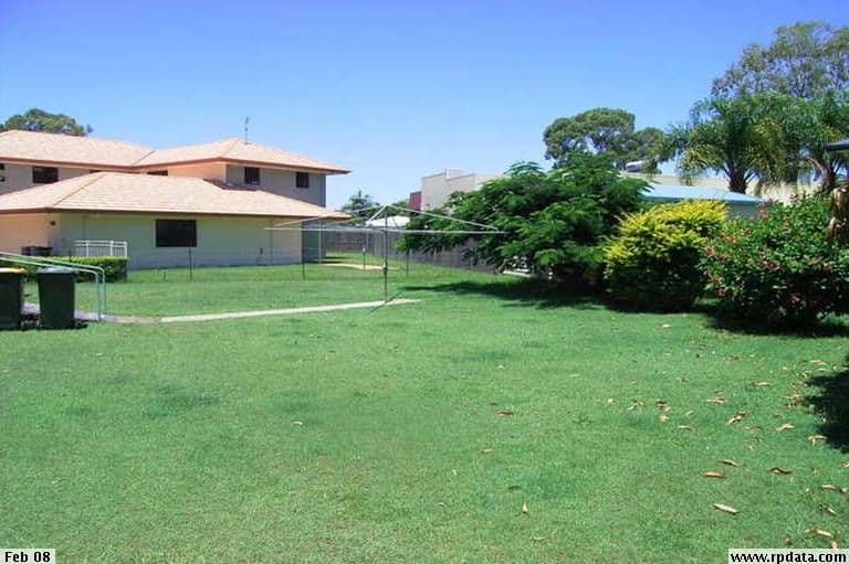 42 Esplanade, POINT VERNON QLD 4655, Point Vernon - Thumbnail 8