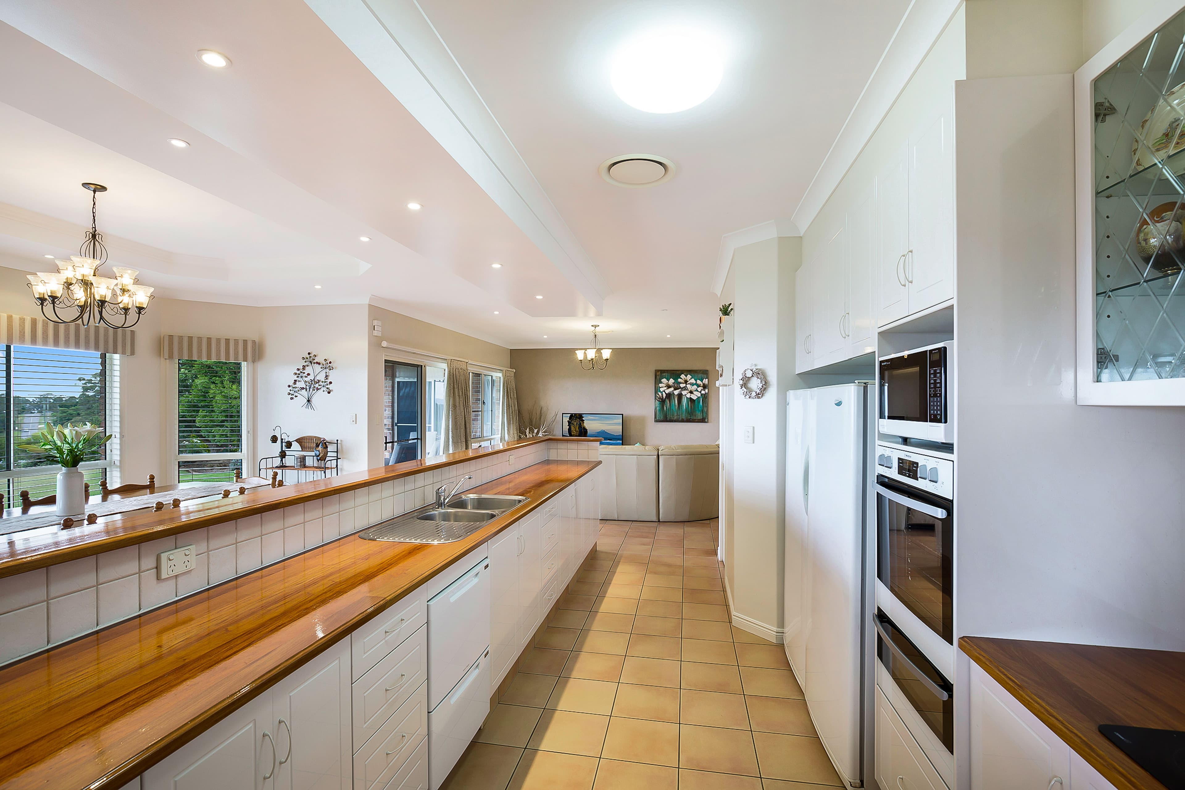 5 Clifton Grove, Ivanhoe, Ivanhoe - Thumbnail 6