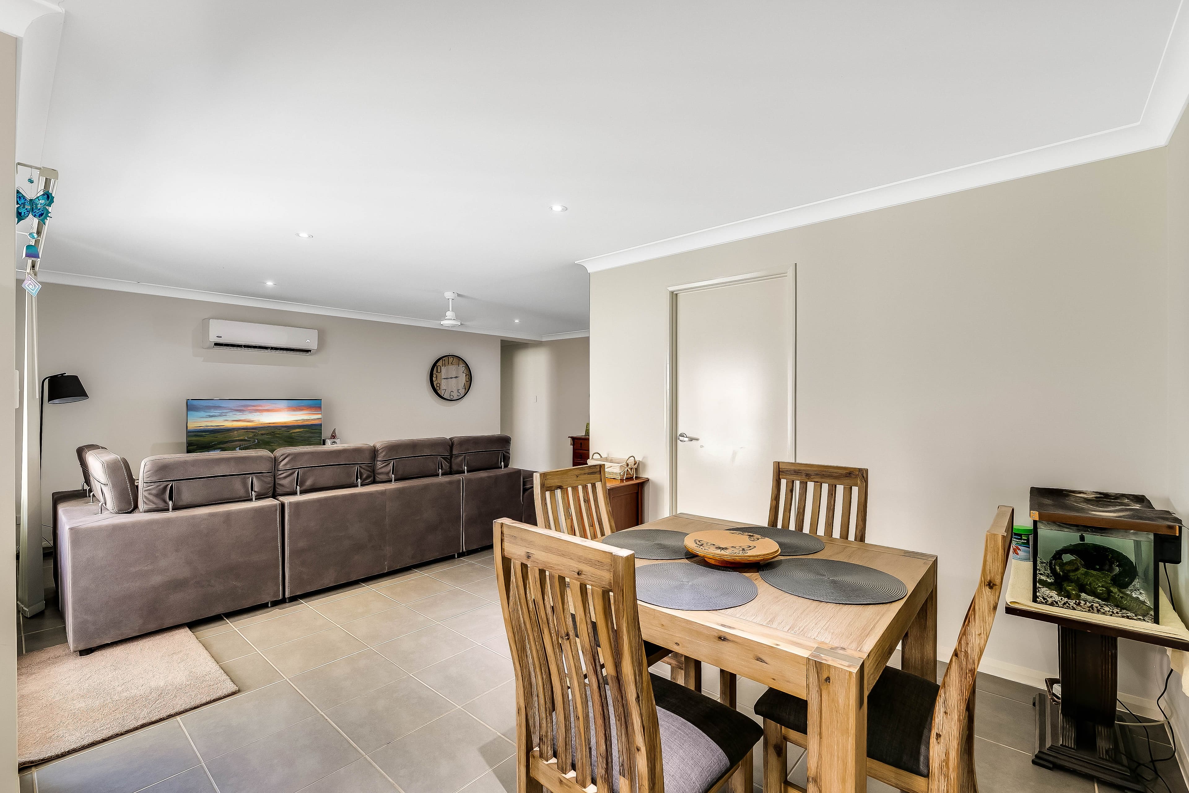 15 Adelaide Street, Cranley QLD 4350, Cranley - Thumbnail 5