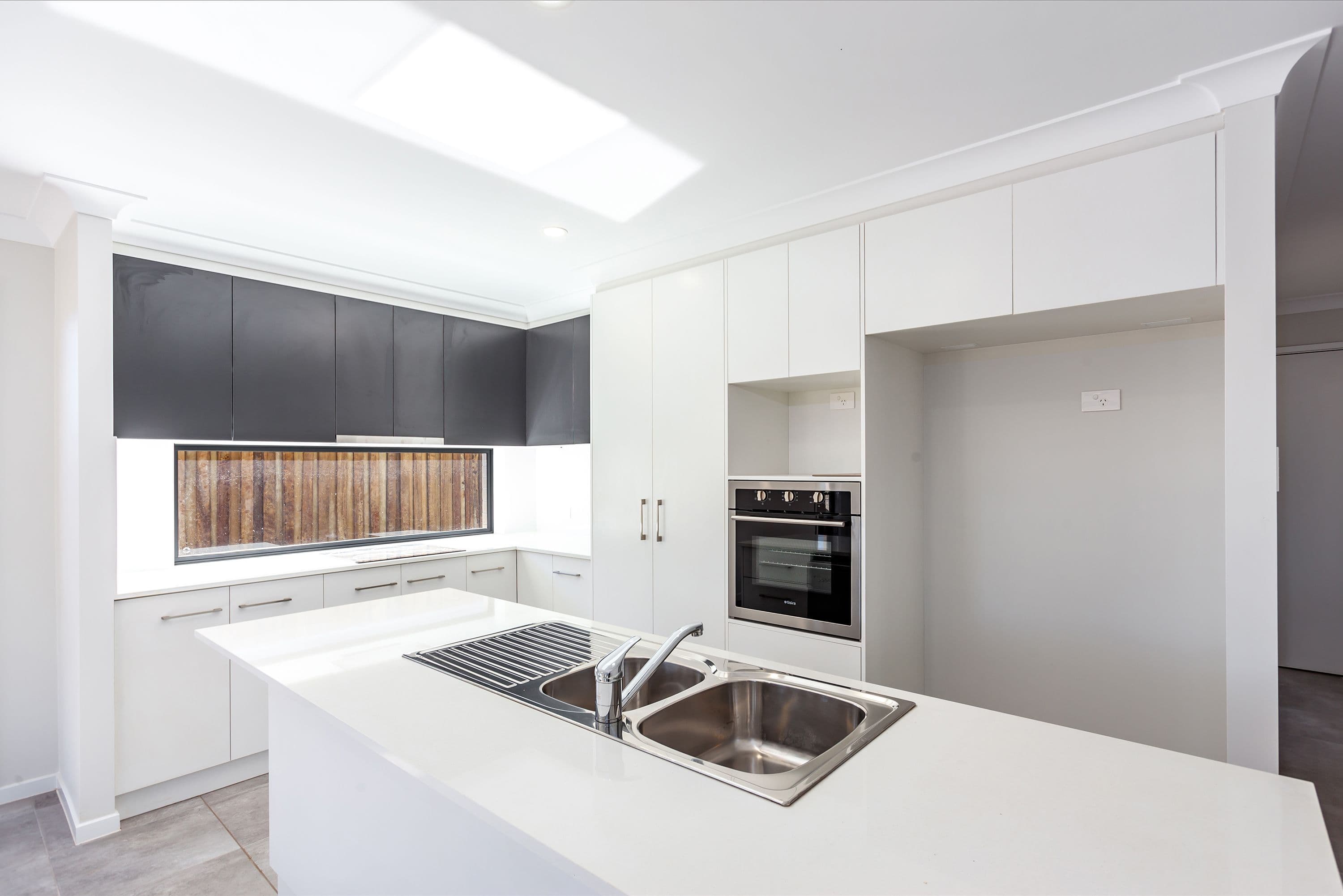 28 Ellis Street, Wilsonton QLD 4350, Wilsonton - Thumbnail 2