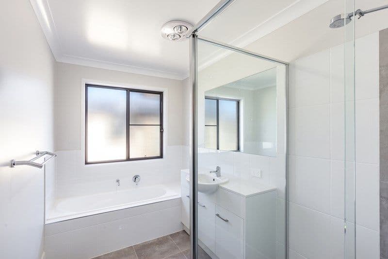 28 Ellis Street, Wilsonton QLD 4350, Wilsonton - Thumbnail 5
