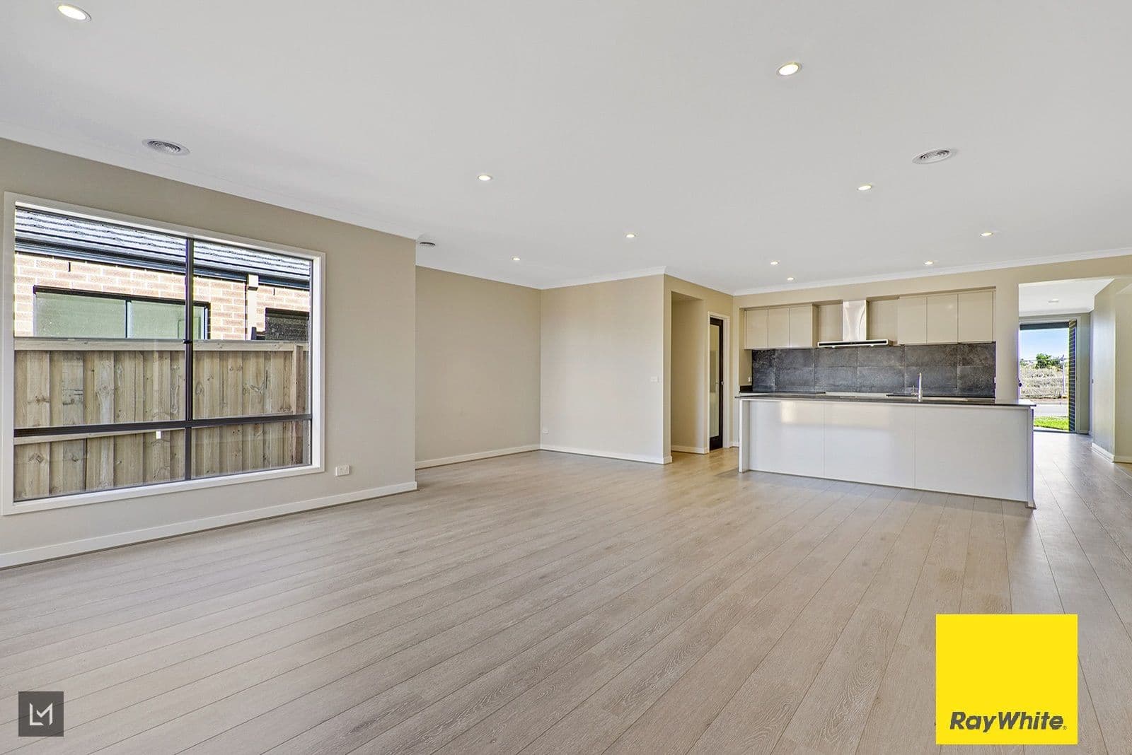16 Arthurdale Crescent, Werribee VIC 3030, Werribee - Thumbnail 6