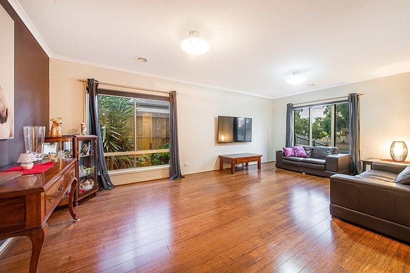 10 Sunningdale Crescent, Cranbourne VIC 3977, Cranbourne - Thumbnail 5