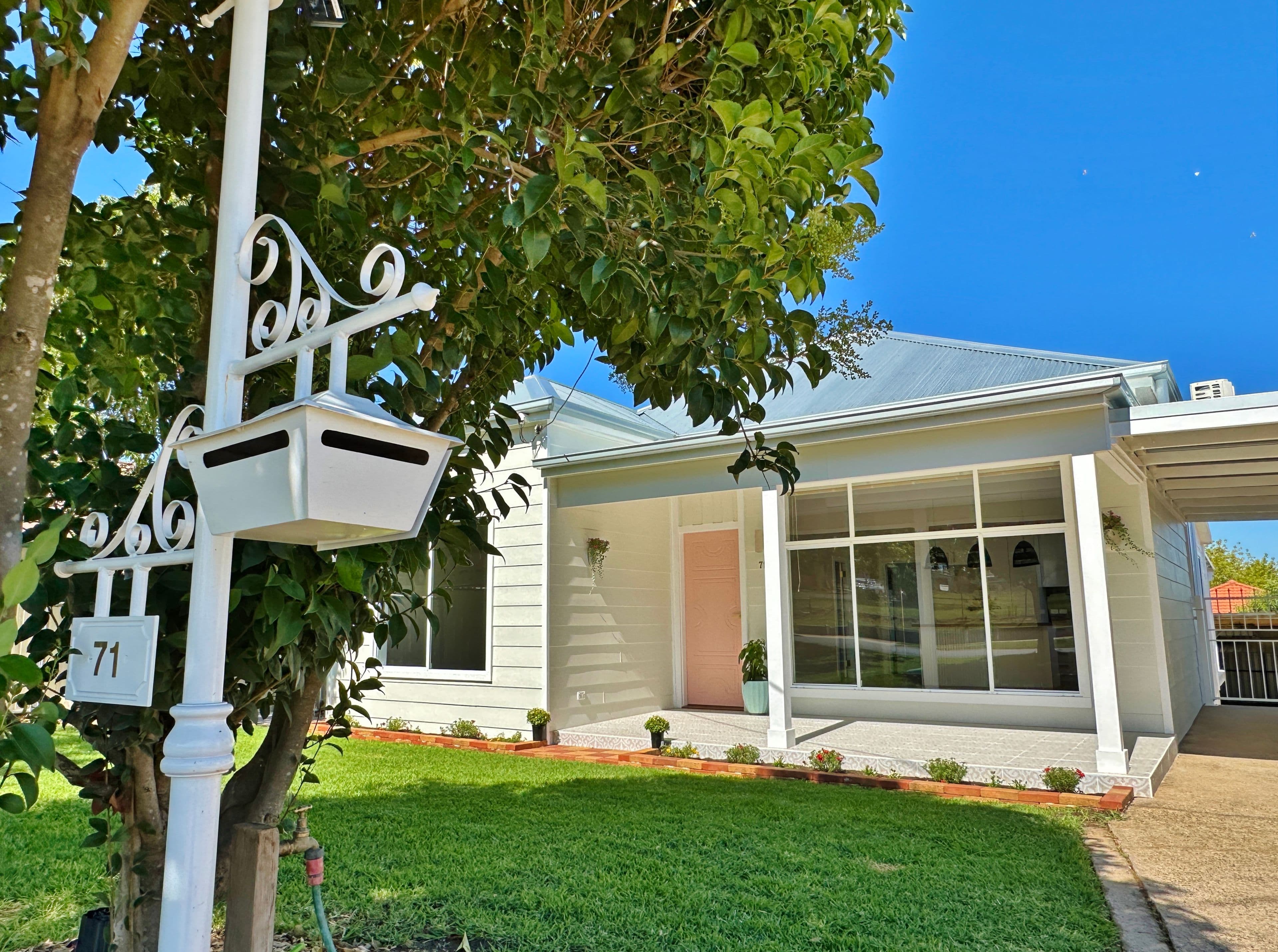 71 Lachlan Street, Young NSW 2594, Young - Image 1