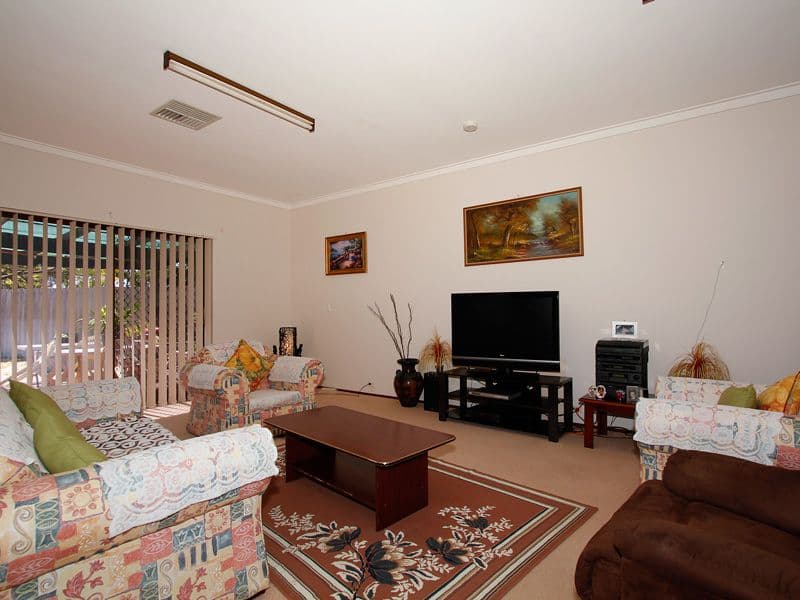 15 Melaleuca Drive, GREENWOOD WA 6024, Greenwood - Thumbnail 2