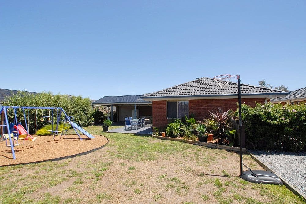 32 Genista Road, CRANBOURNE WEST VIC 3977, Cranbourne West - Thumbnail 8