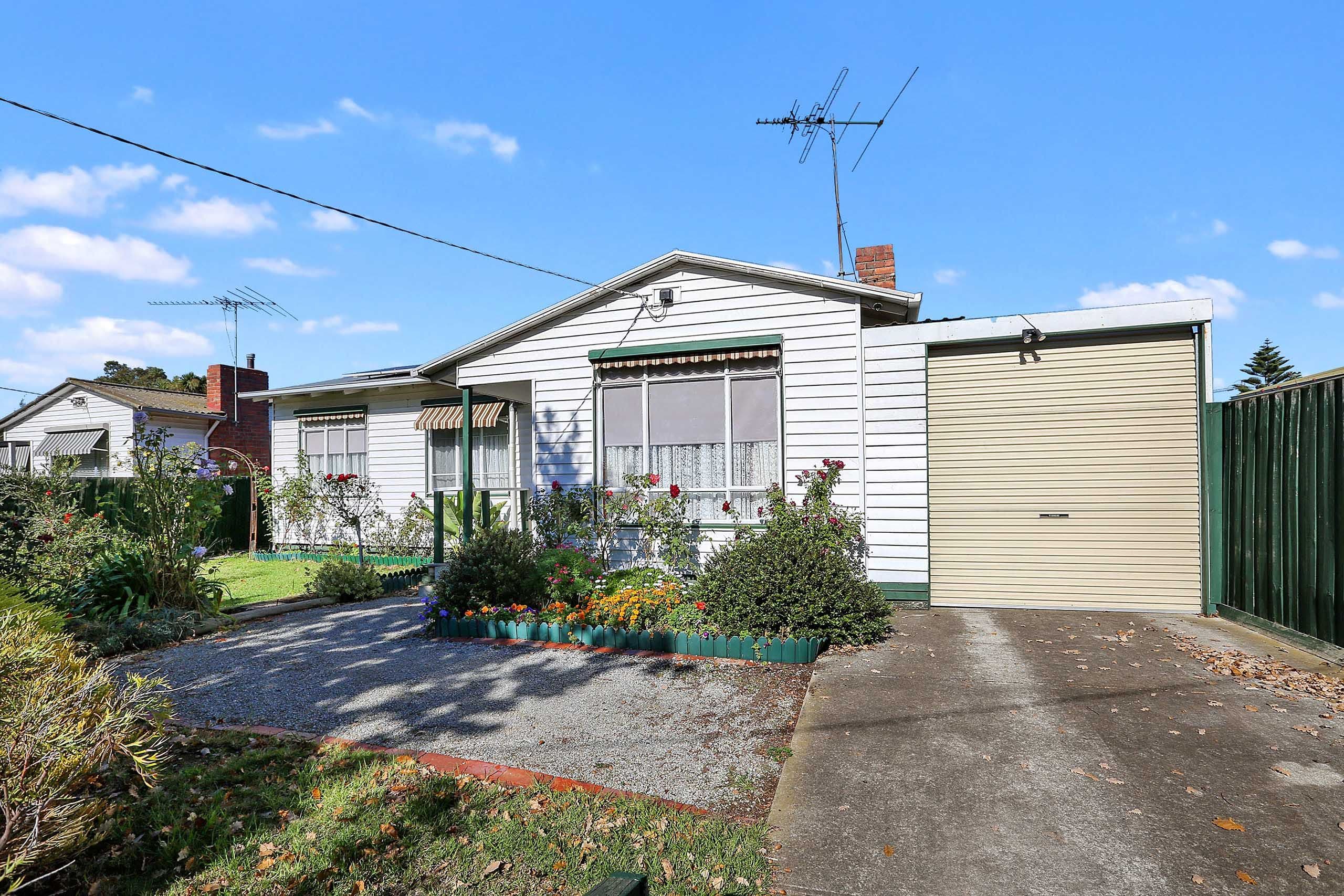 3 Spruhan Avenue, Norlane VIC 3214, Norlane - Thumbnail 2