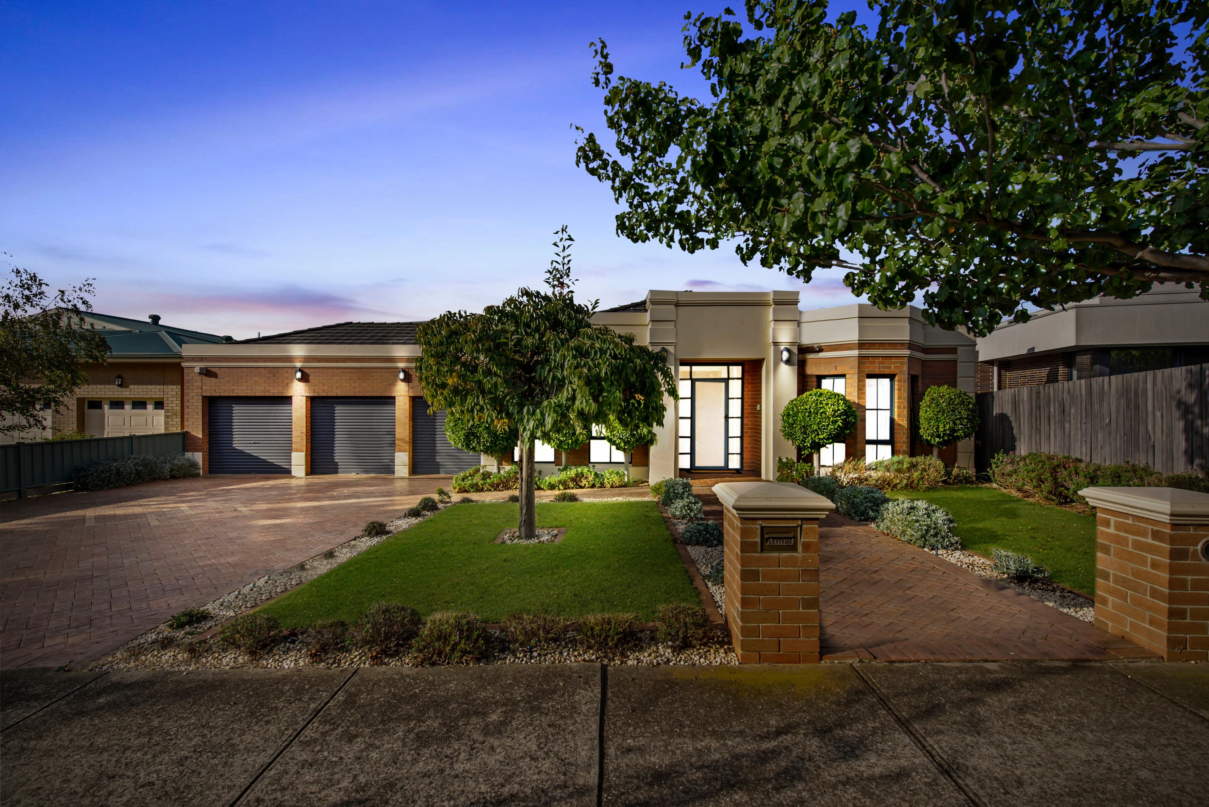 25 Faye Crescent, Keilor VIC 3036, Keilor - Image 1