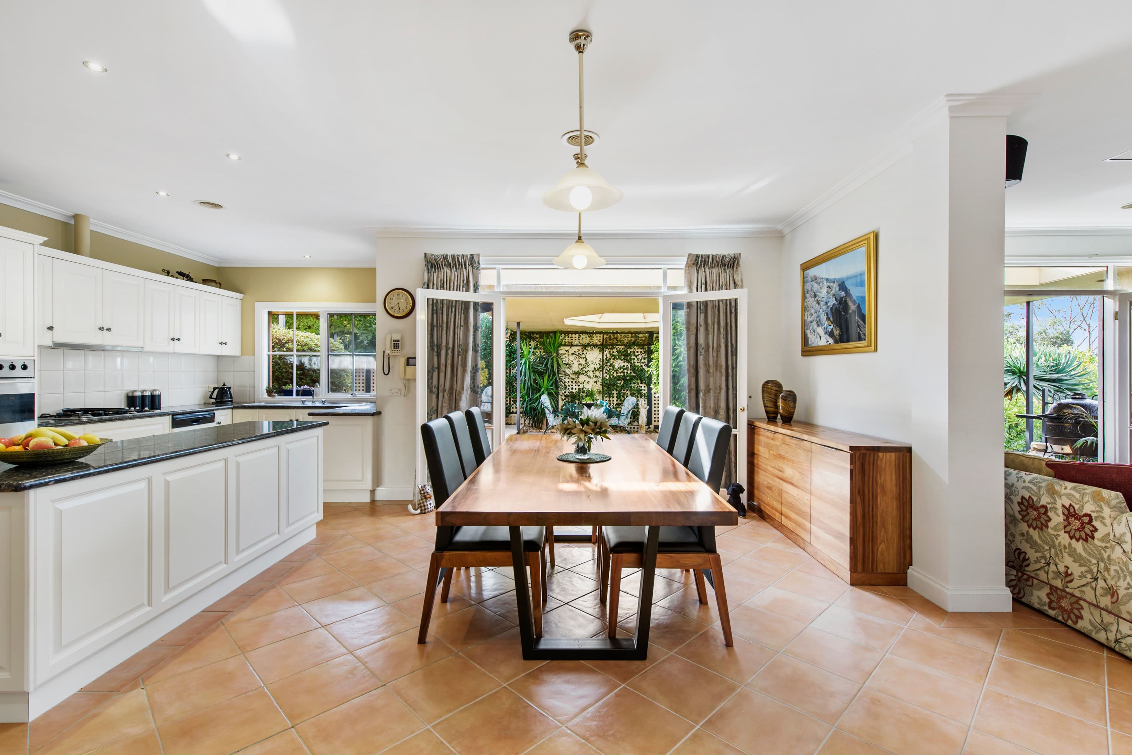 25 Faye Crescent, Keilor VIC 3036, Keilor - Thumbnail 3