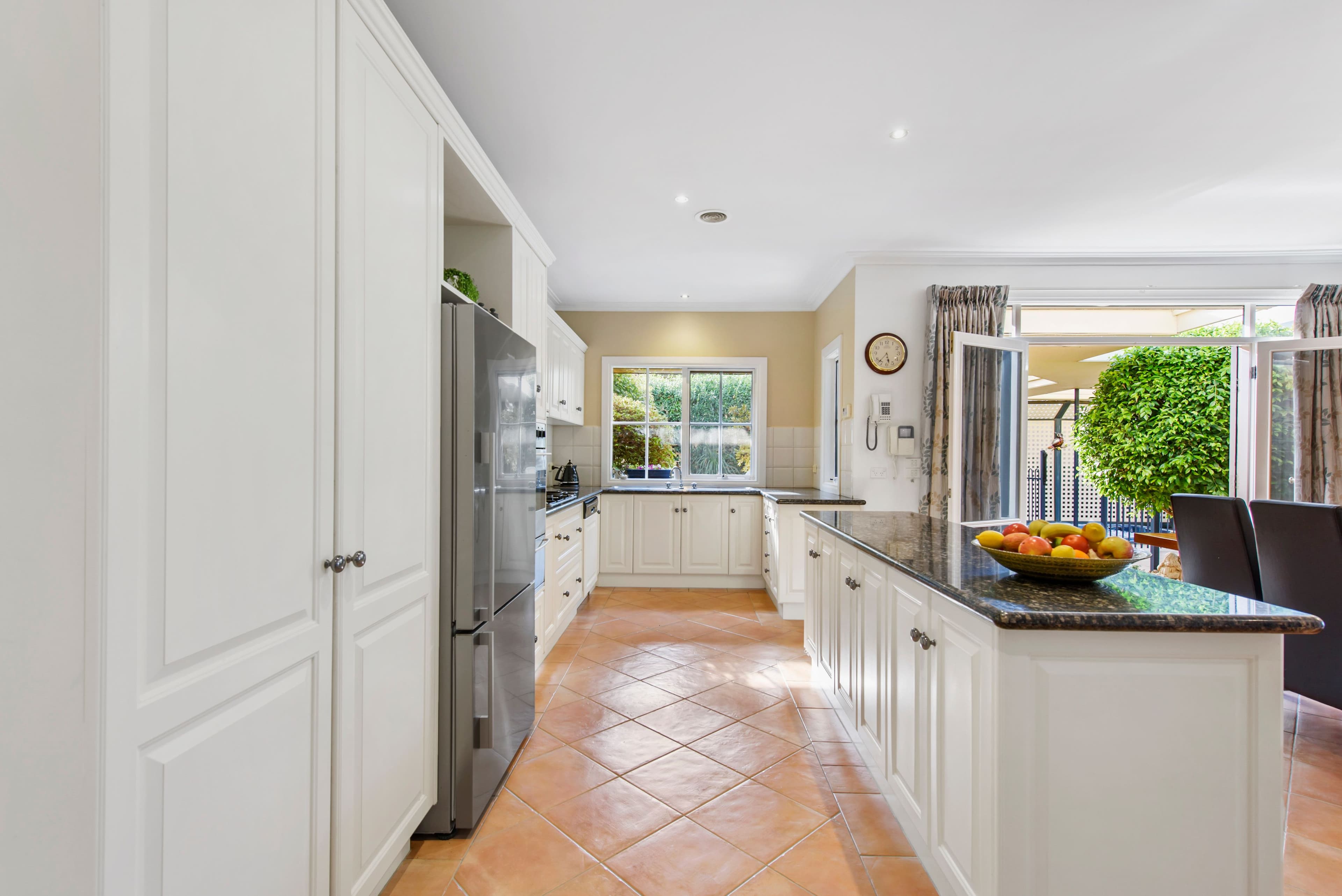 25 Faye Crescent, Keilor VIC 3036, Keilor - Thumbnail 4