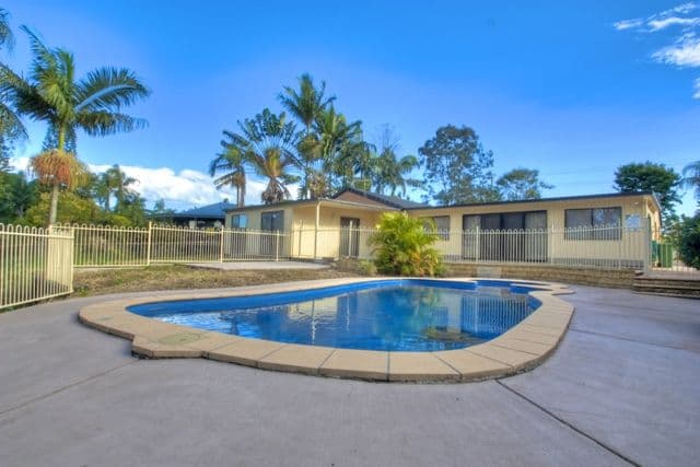 16 Islandview Street, BARELLAN POINT QLD 4306, Barellan Point - Thumbnail 3
