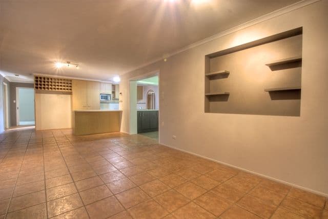 16 Islandview Street, BARELLAN POINT QLD 4306, Barellan Point - Thumbnail 7
