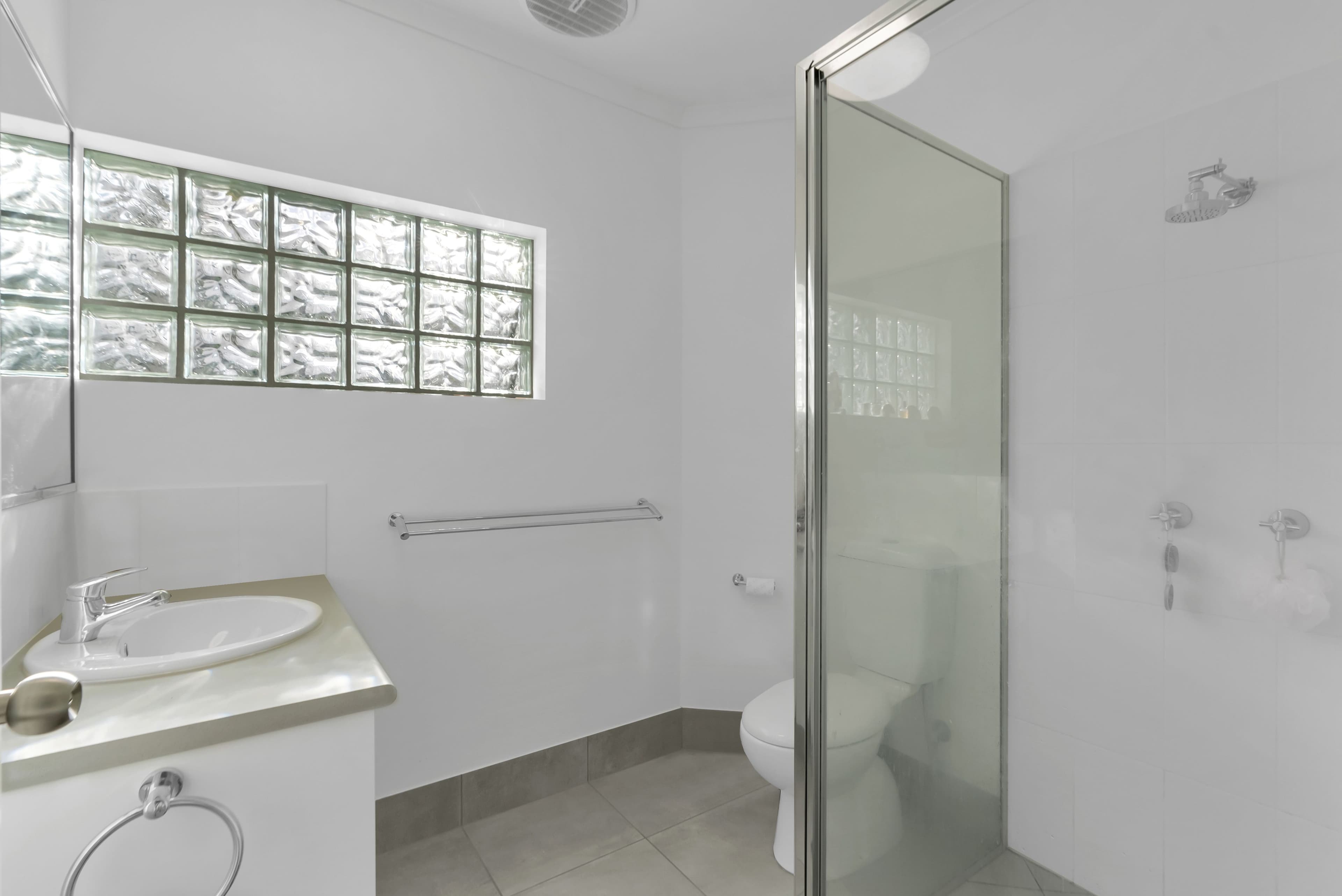 77-81 Pease Street, Manoora QLD 4870, Manoora - Thumbnail 4