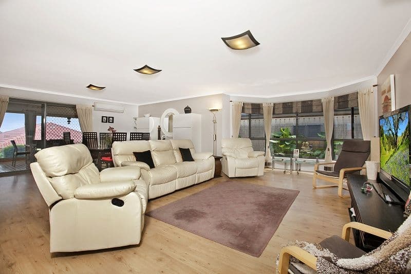 12 Sabella Place, NOARLUNGA DOWNS SA 5168, Noarlunga Downs - Thumbnail 2