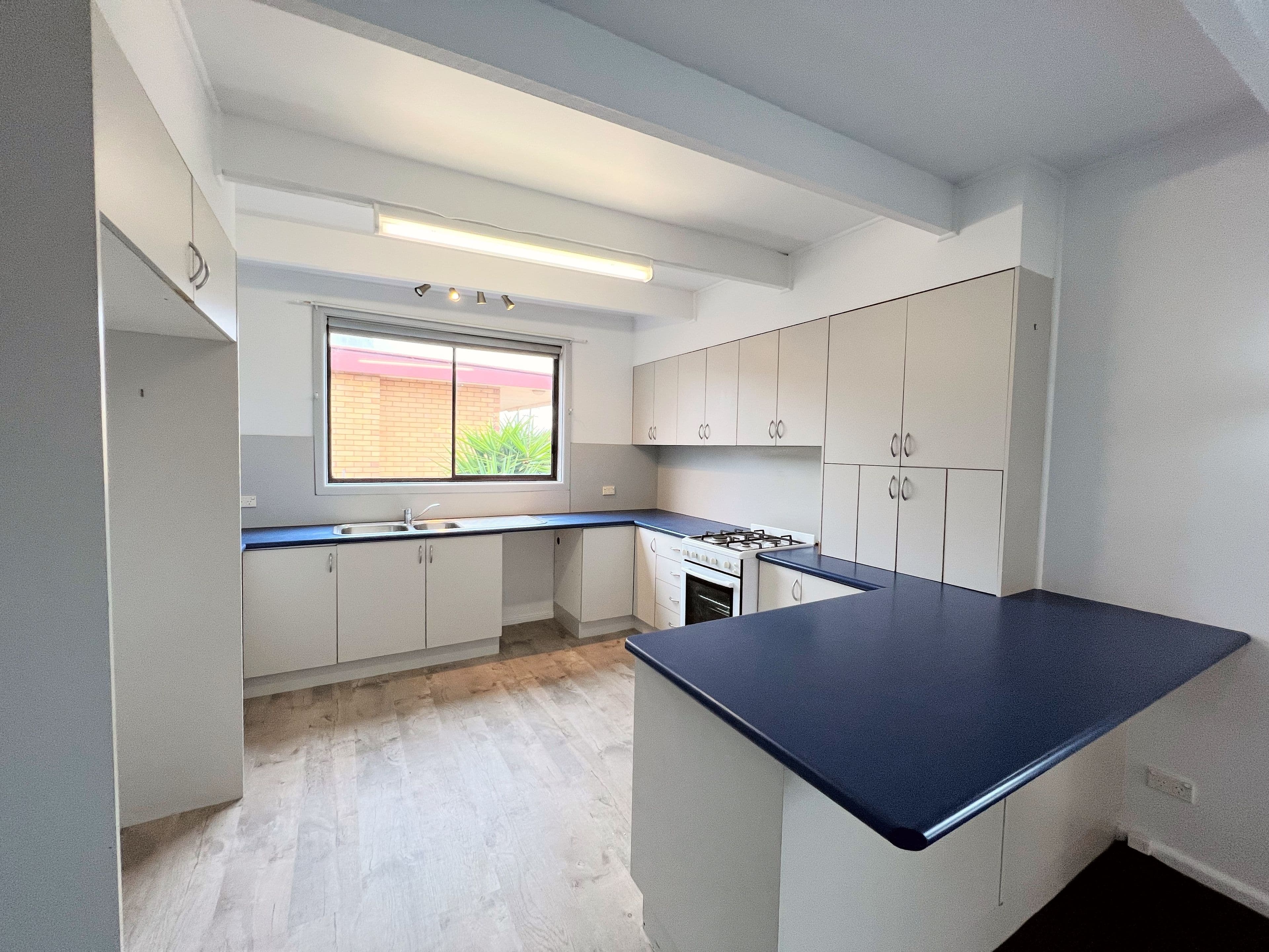 19 Brenner Street, Forbes NSW 2871, Forbes - Thumbnail 2